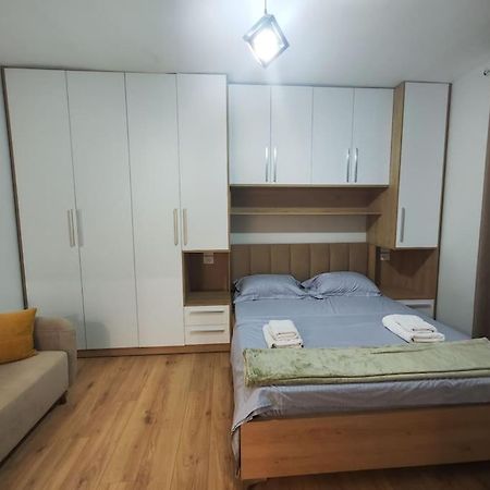 Starlight Downtown Apartment Tiranë Eksteriør bilde