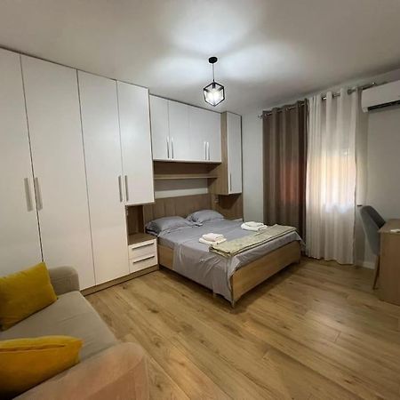 Starlight Downtown Apartment Tiranë Eksteriør bilde