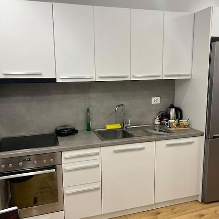 Starlight Downtown Apartment Tiranë Eksteriør bilde